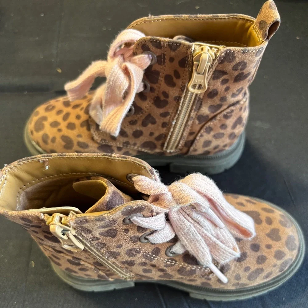 Cat & Jack Brown Leopard Print Kids Boots with Pink Laces Size 9 - Picture 3 of 10